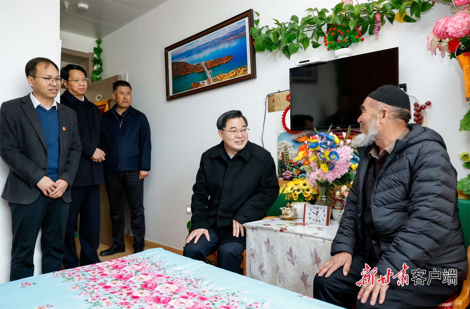 1762049090975233.jpg 2.jpg